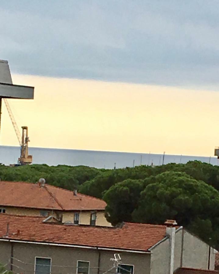 La Conchiglia A Marina Leilighet Marina Di Carrara Eksteriør bilde